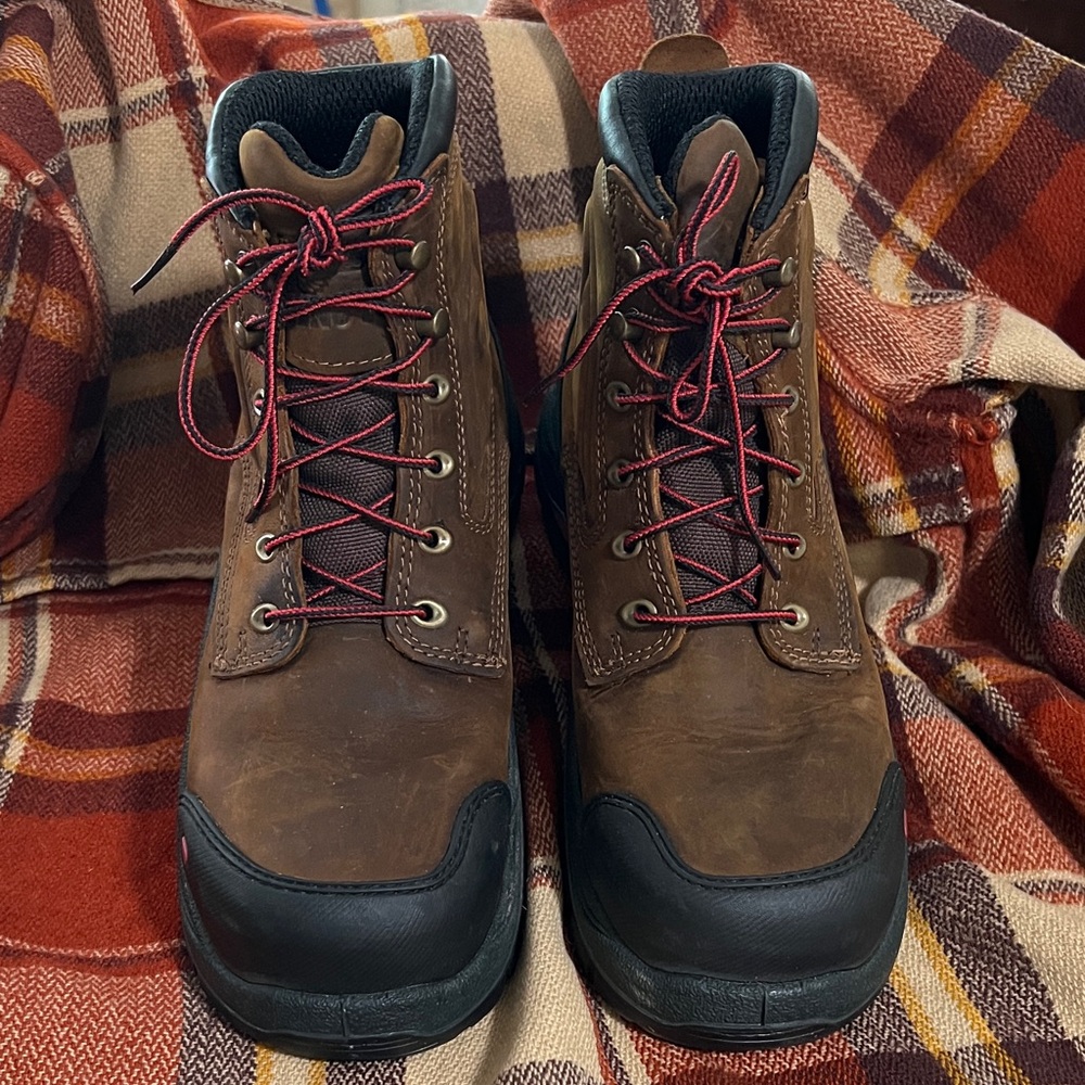 Red Wing 4402 Leather Work Boot with Steel Toes